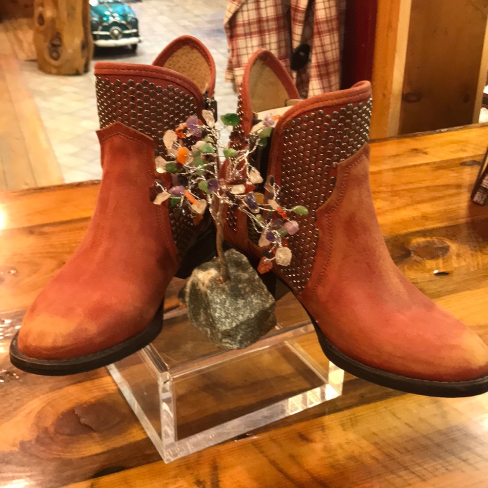 Corral ankle boots